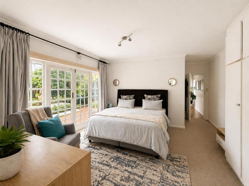 2 Bedroom Property for Sale in Harfield Village Western Cape